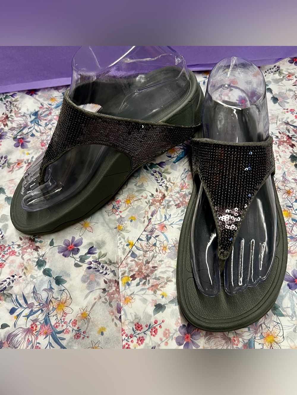 Fitflops Gray Sequin Thong Size 6 - Picture 3 of 11